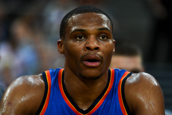 总是不遗余 总是不遗余