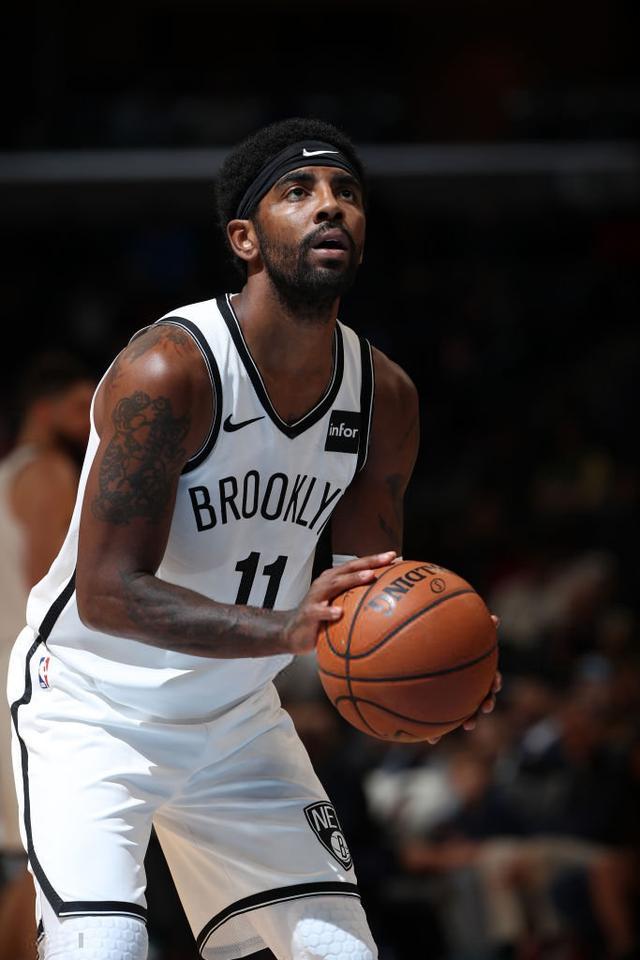 凭借其卓越 凭借其卓越