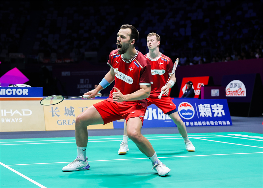 阿莱格里拥 阿莱格里拥